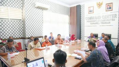 Pj Bupati Tapteng Ikuti Rapat Evaluasi Survei Penilaian Integritas