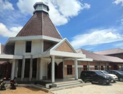 Gedung Biara Novisiat Santo Fransiskus Assisi Diresmikan Uskup di Tapteng 