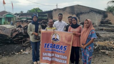 Team Relawan Bobby Afif Nasution Bantu Warga Korban Kebakaran