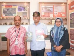 Pj Bupati Tapteng Kunjungi Museum Fansuri Situs Bongal Desa Jago Jago Badiri