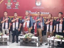 Cabup-Wabup Jonius Taripar P Hutabarat dan Deni Lumbantoruan Daftar ke KPU Taput