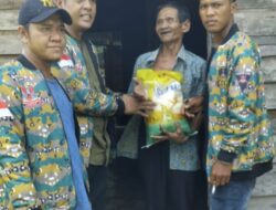 Baksos Berbagi Jum’at Berkah GRIB Jaya Panai Hulu