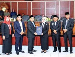Bupati Labuhanbatu Terima Rekomendasi DPRD Atas LKPJ 2024