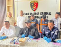 Polres Labuhanbatu Press Release Kasus Debt Collector, 2 Pelaku Ditangkap 7 Buron